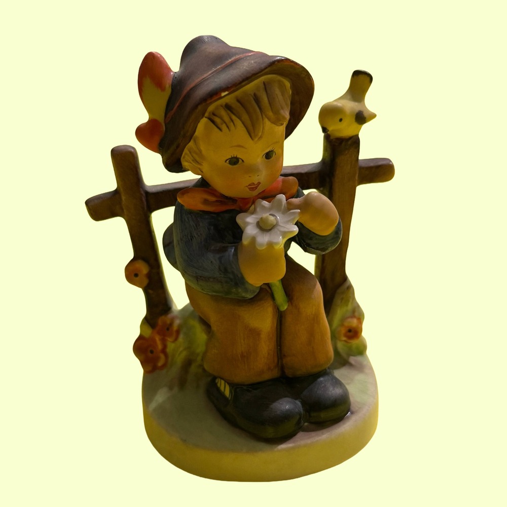 Goebel Hummel She Loves Me‎ She Loves Me Not #174 TMK 4 Germany Figurine
